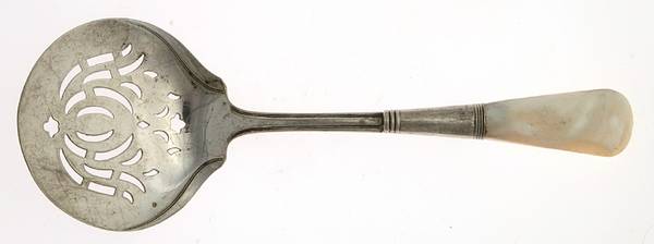 Pearl Handle Flatware 8 (Sterling) by International Silver