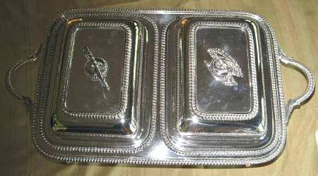 3151 (Silverplate, Hollowware) 2 Part Handled Buffet Server