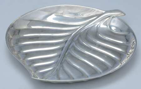 Tropical Leaf (Silverplate, Hollowware) 9" Leaf Dish