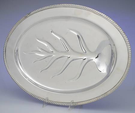 4009 (Silverplate, Hollowware) 18" 4 Toed Meat Platter with Well