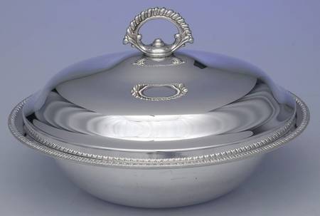 4362 (Silverplate, Hollowware) Plated Round Covered Casserole with Glass