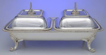 04410 (Silverplate Hollowware) 3 Part Buffet Server with Cover