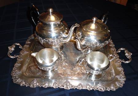 1047 (Silverplate, Hollowware) 5-Piece Silverplate Tea Set (with Tray)