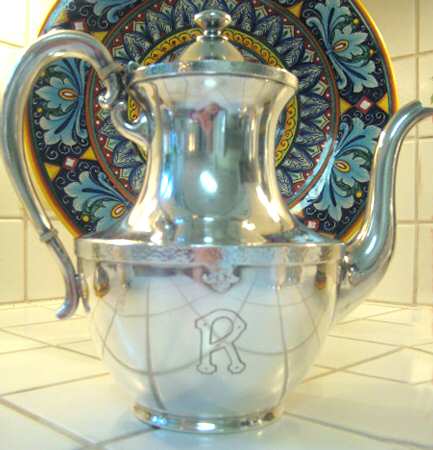 N7015 (Silverplate, Hollowware) Silverplate Coffee Pot