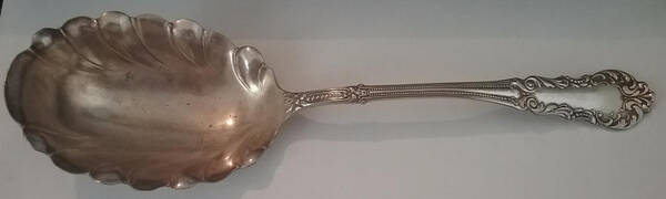 INS584 (Silverplate) by International Silver