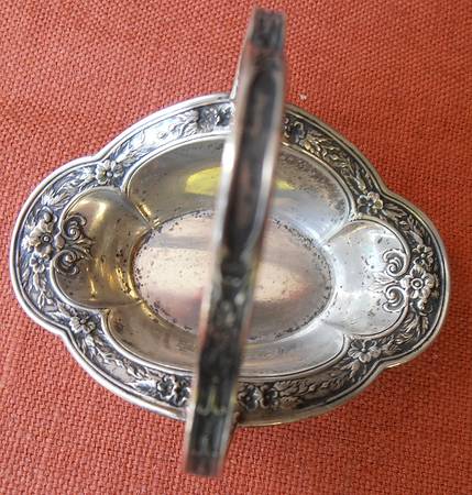 B45 (Sterling, Hollowware) 3" Candy/Nut Basket