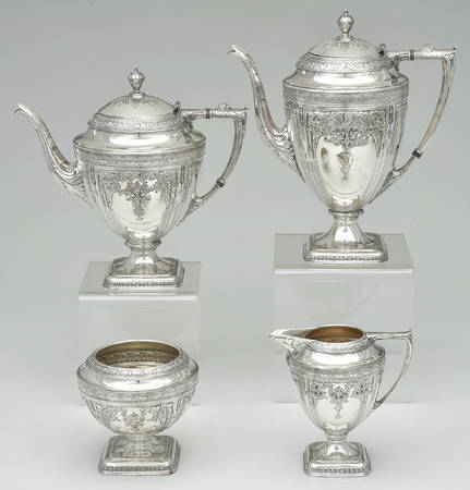 1615 (Silverplate, Hollowware) (4 Piece) Silverplate Tea Set