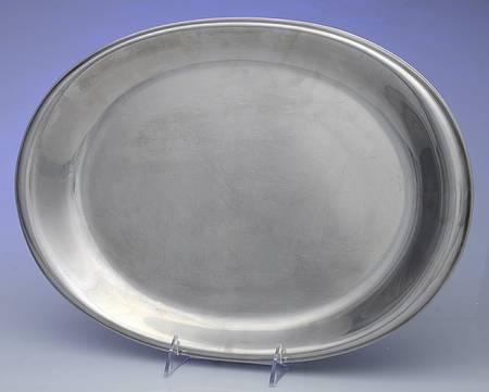 Deluxe (Stainless, Hollowware) by International Silver