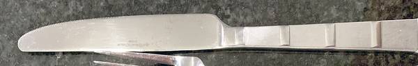 INS665 (Stainless) Modern Solid Knife