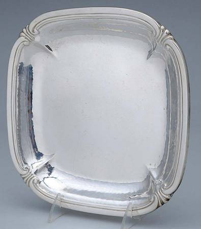 D187 (Sterling, Hollowware) 9" Luncheon Plate