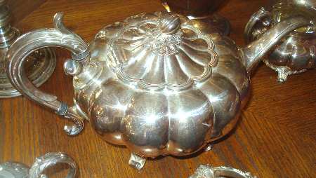E902P (Silverplate, Hollowware) Teapot