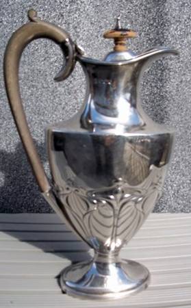 JDN5 (Silverplate, Hollowware) by James Deakin &amp; Sons