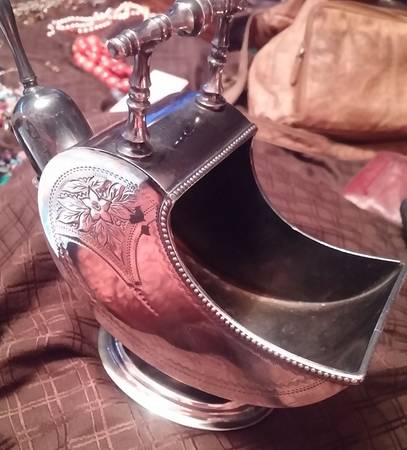 12763 (Silverplate, Hollowware) by James Deakin &amp; Sons