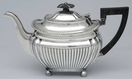 10846 (Sterling, Hollowware) Teapot