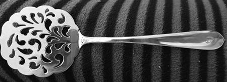 Betsy Patterson-Plain (Sterling) Tomato Server, Solid Piece