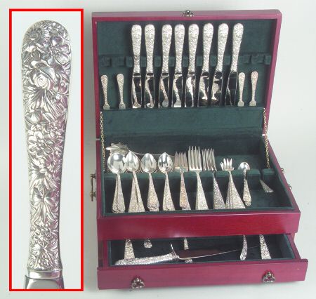 Repousse (Sterling, 1828) 100 Piece Set