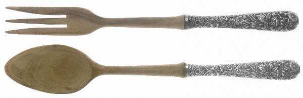 Repousse (Sterling, 1828) Salad Set-2 Pc/Medium Wooden Bowl