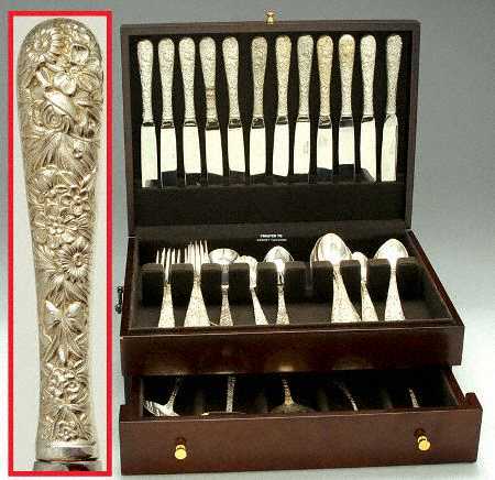 Repousse (Sterling, 1828) 111 Piece Set