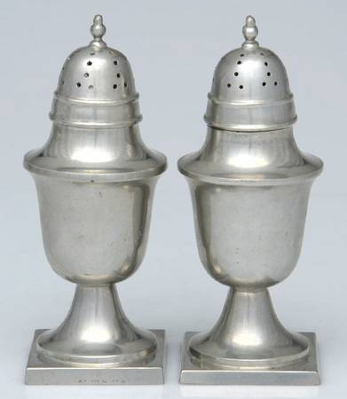 Williamsburg (Pewter, Hollowware) Salt & Pepper Set