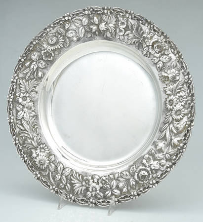 Repousse-Full Chased-Hand Chased Server-Entree/Solid Piece