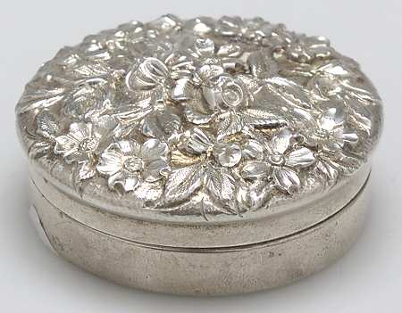 Repousse-Full Chased-Hand Chased Salve Bow with Lid