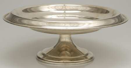 Calvert-Old Maryland Plain (Sterling, Hollowware) Round Sterling Footed Centerpiece