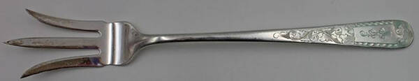 Mayflower (Sterling, 1846) Large Lettuce Serving Fork
