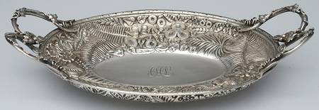 Repousse (Coin, Hollowware, No Landscape) 14" Footed Handled Bread Tray