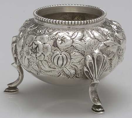 Repousse (Coin, Hollowware, No Landscape) Open Salt Individual