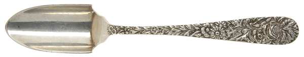 Repousse (Sterling, 1896, 925-1000) Solid Cheese Scoop