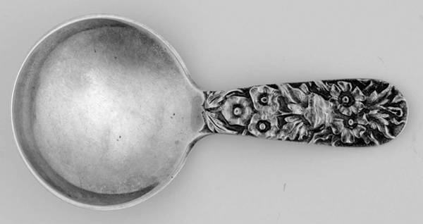 Repousse (Sterling, 1896, 925-1000) Tea Caddy Spoon