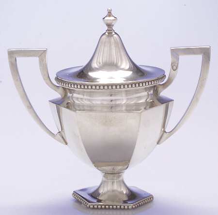 Colonial-Beaded (Sterling, 500, Hollowware) Sugar Bowl & Lid