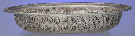 Repousse-Full Chased-Hand Chased 10" Oval Double Vegetable No Lid