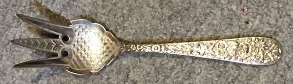 Repousse (Sterling, Coin, 1830) Bright Cut Relish Fork