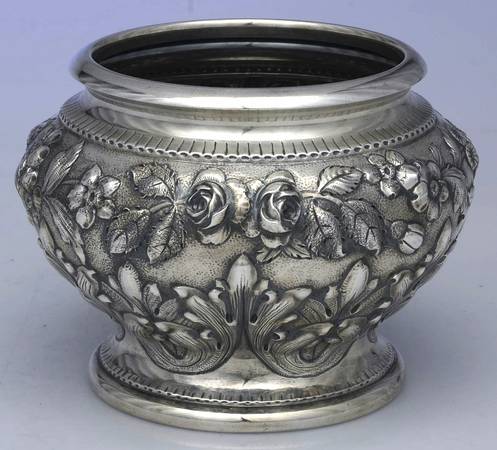 Repousse-Full-Hand Chased (925-1000) Waste Bowl