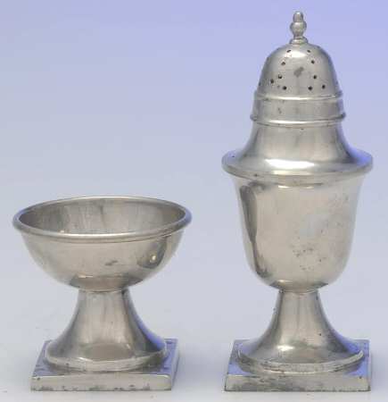 Williamsburg (Pewter, Hollowware) Open Salt Master & Pepper Shaker Set