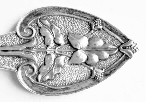 Leaf & Berry (Coin) Sardine Serving Fork Tined Large Bright Cut
