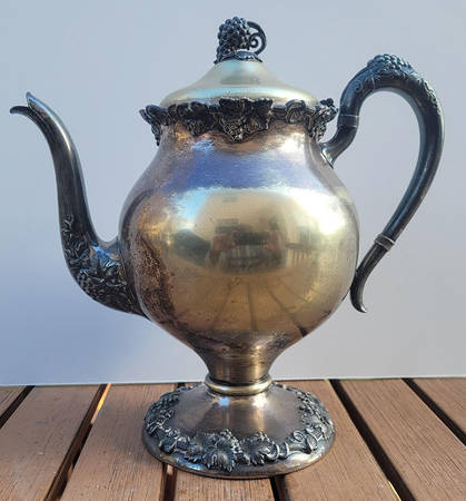 C8012 (Silverplate, Hollowware) by Knickerbocker Silver
