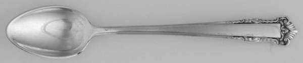 English Shell (Sterling, 1937) Individual Salt Spoon