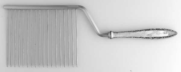 Lace Point (Sterling, 1965) Cake Breaker with Silverplate Prongs