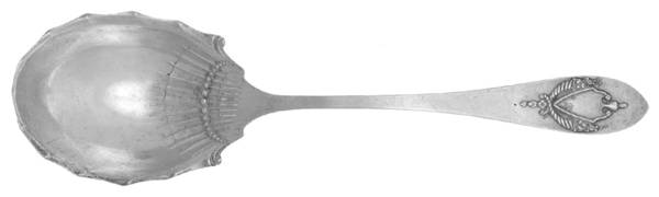 Mount Vernon (Sterling, 1905) Large Solid Berry/Casserole Spoon