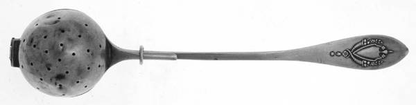Mount Vernon (Sterling, 1905) Solid Individual Tea Ball Spoon