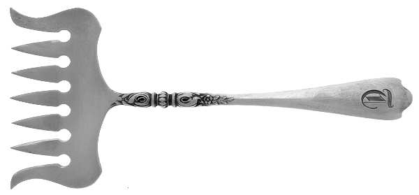 Nellie Custis (Sterling, 1915) Large Solid Tined Sardine Serving Fork