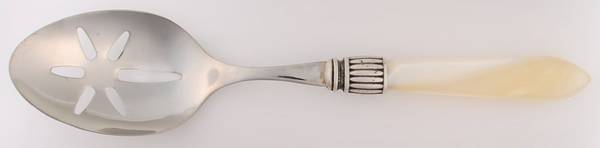 Perlage (Stainless) Pierced Tablespoon (Serving Spoon)