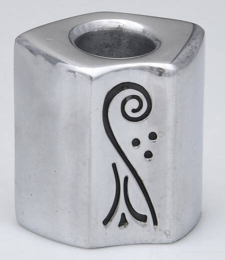 Spyro (Hollowware) 2" Candlestick