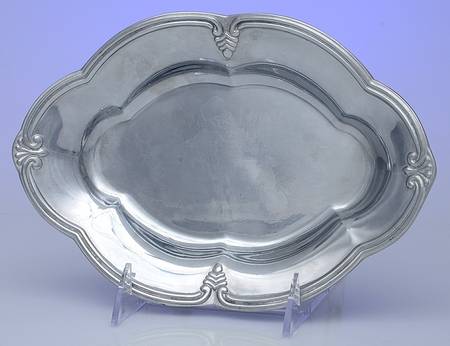 Butler's Pantry (Hollowware) 9" Oval Sculptured Tray