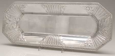 Butler's Pantry (Hollowware) 17" Bread Tray