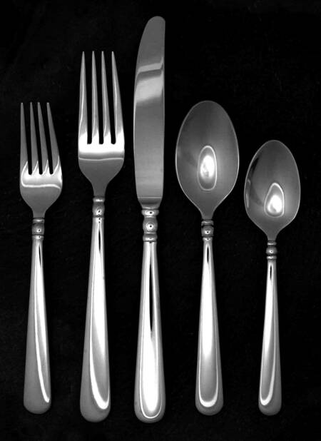Pearl Platinum-Glossy (Stainless) 40 Piece Estate Set