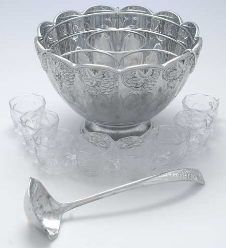 Grape Weave (Hollowware, Other) 11 Piece Punch Set-Bowl, Ladle, 8 Glass Cups & Bottle Hd