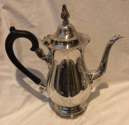 Early Dublin (Silverplate, Hollowware) Silverplate Coffee Pot
